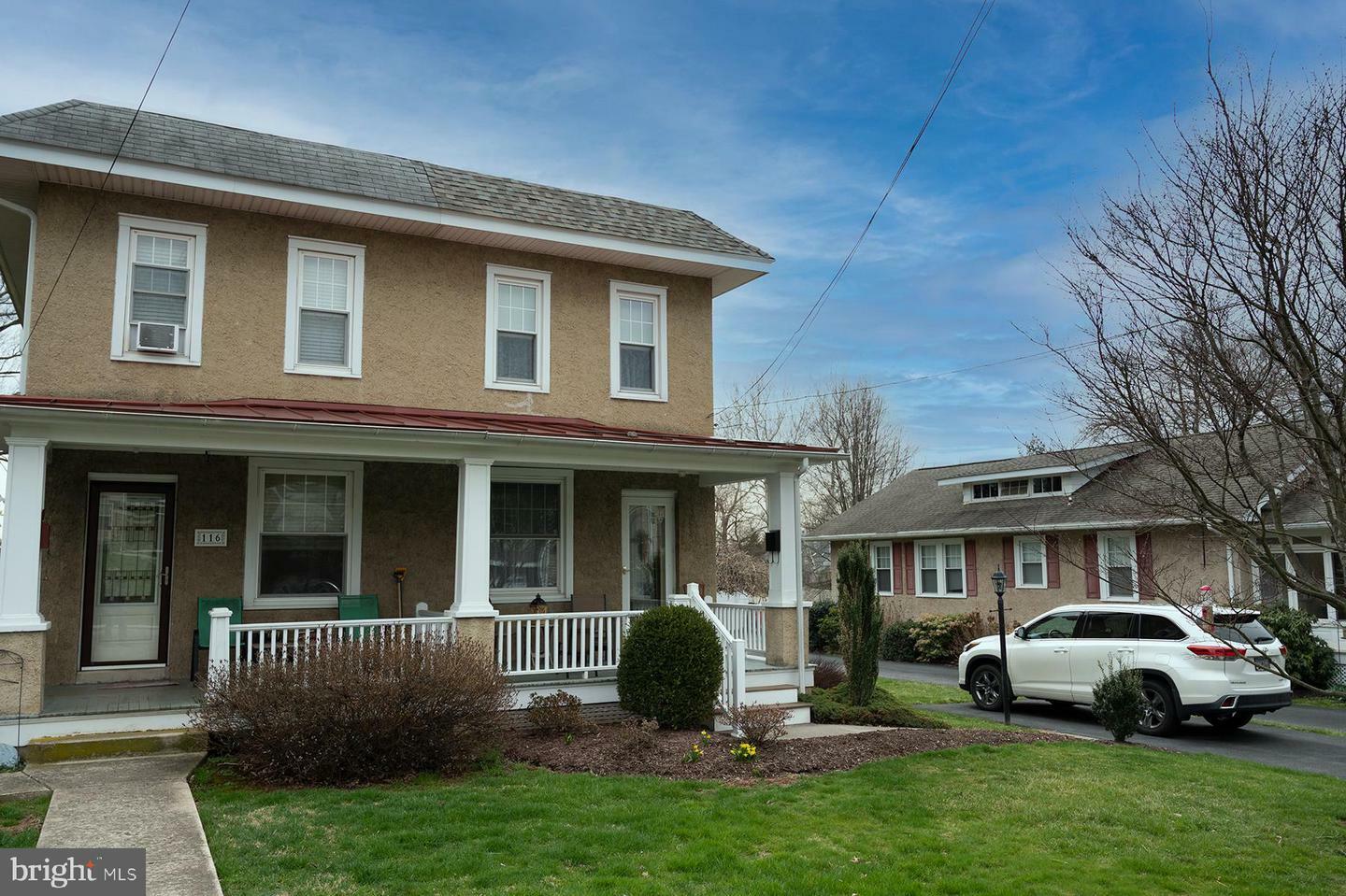 Property Photo:  118 W 5th Avenue  PA 19426 