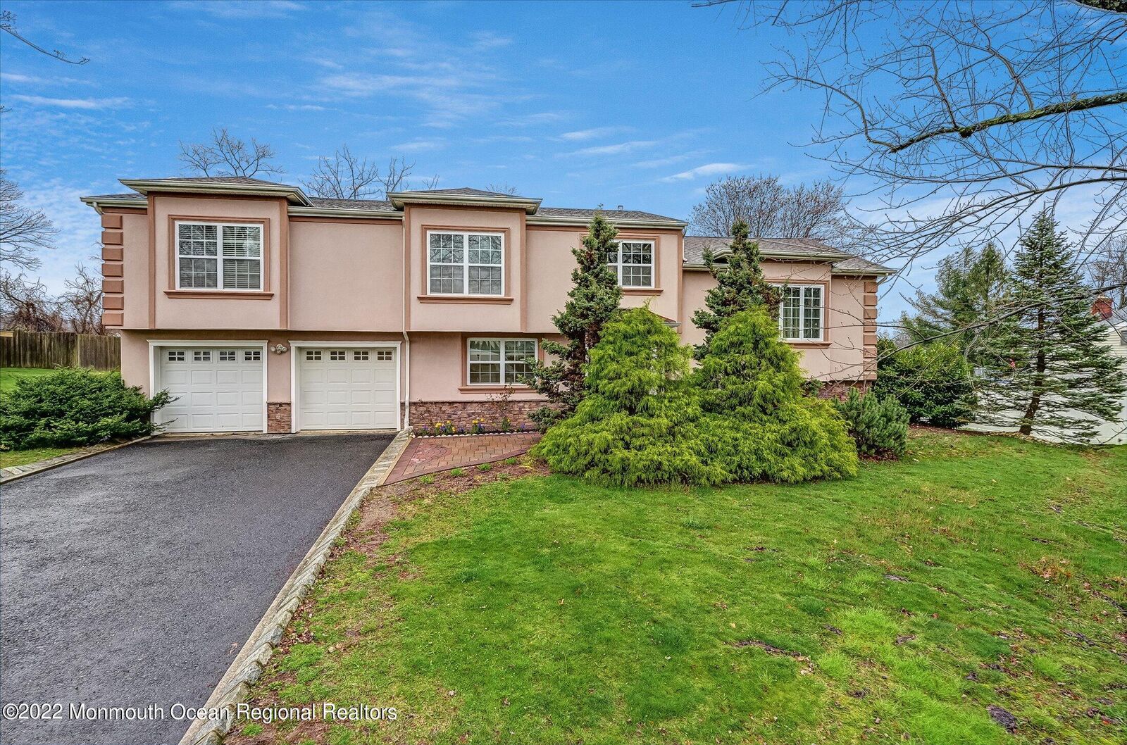 Property Photo:  9 Foxcroft Drive  NJ 07746 