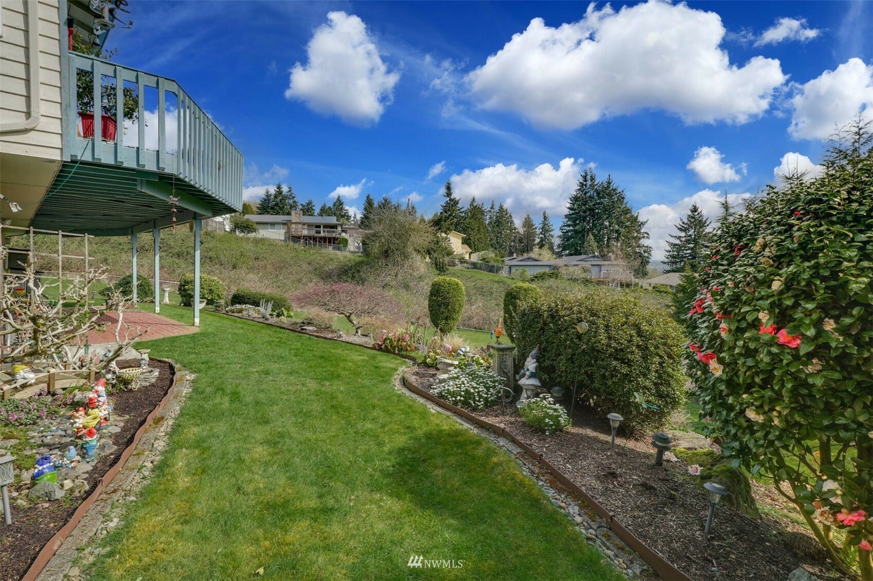 Property Photo: 13608 94th Avenue NE WA 98034