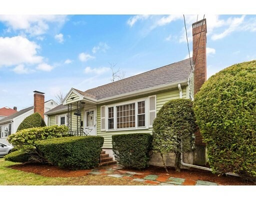 Property Photo:  58 Murray Hill Road  MA 02148 