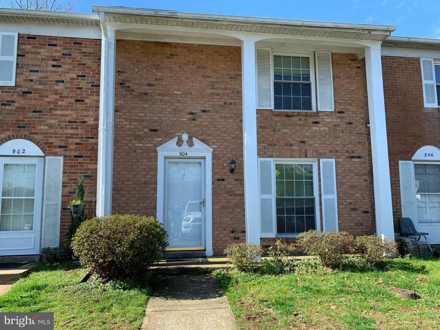 Property Photo: 904 Bellows Avenue VA 22405