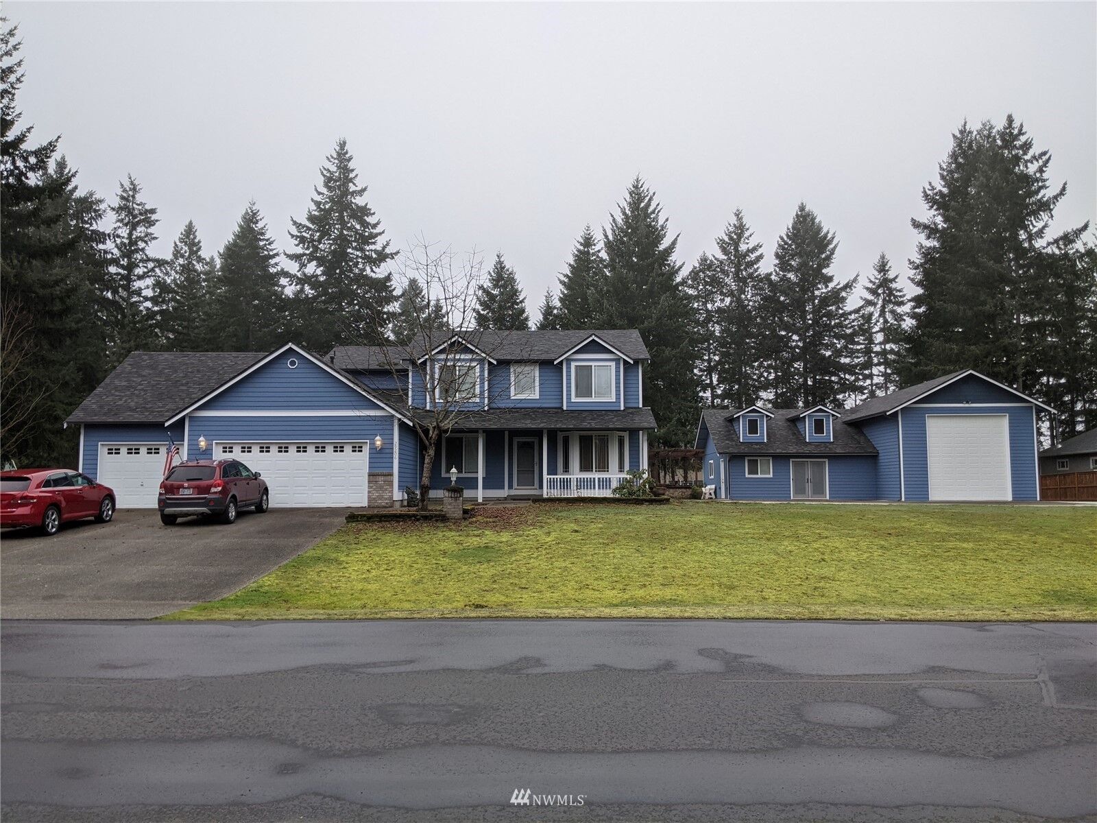 Property Photo:  29206 25th Avenue S  WA 98580 