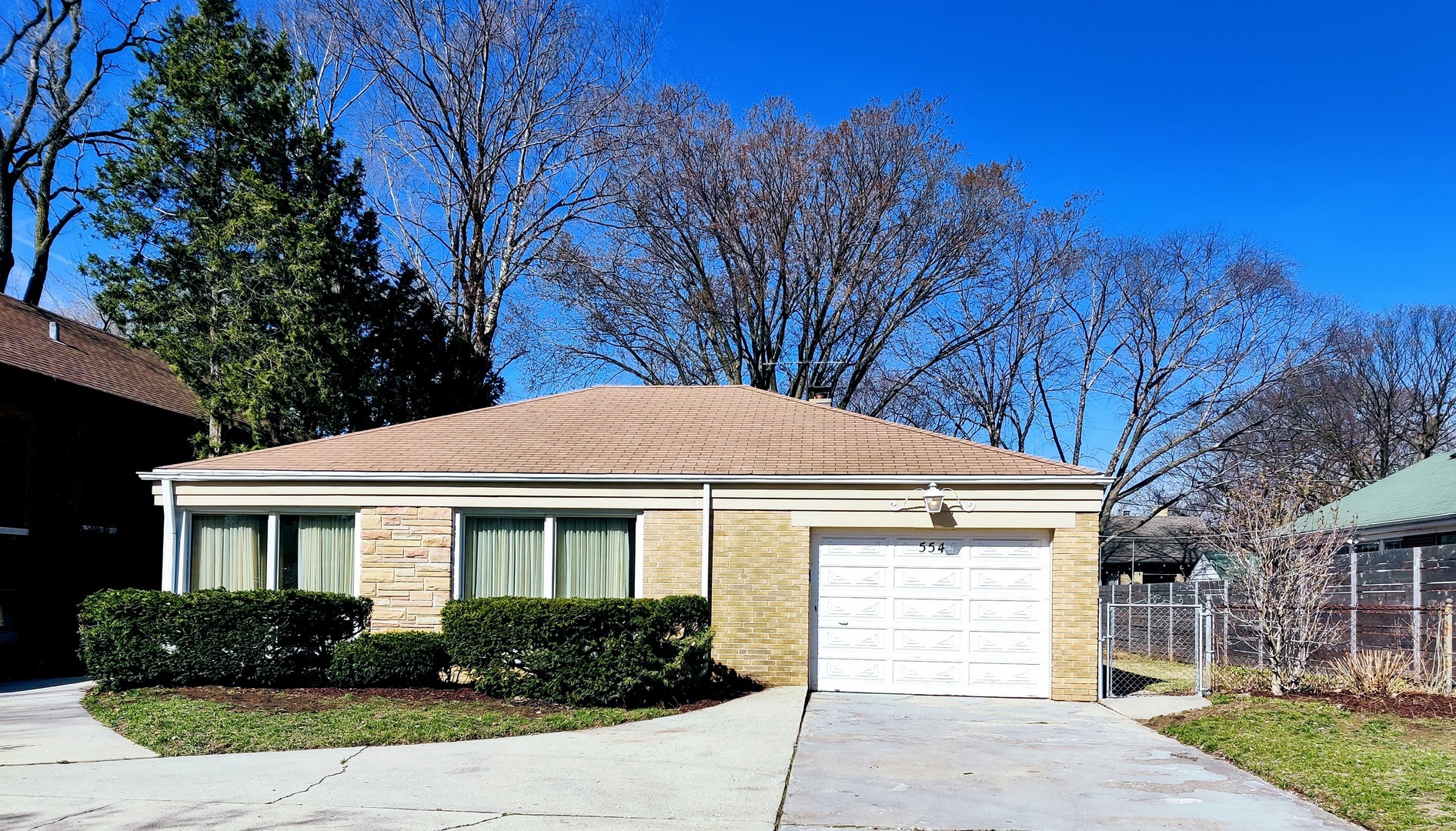 Property Photo:  554 Ridge Avenue  IL 60202 