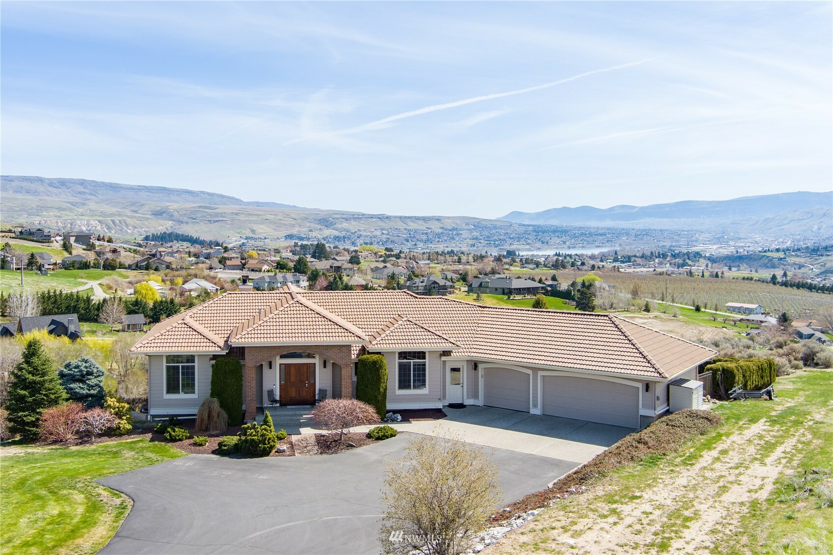 Property Photo:  3905 West Eaglerock Drive  WA 98801 