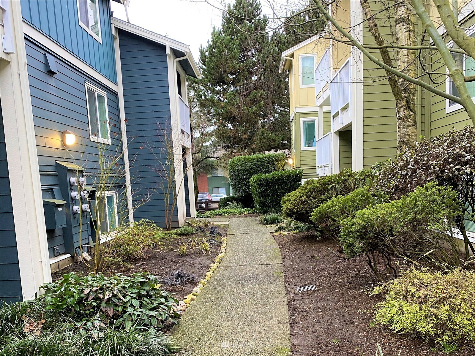 Property Photo:  300 N 130th Street 8303  WA 98133 