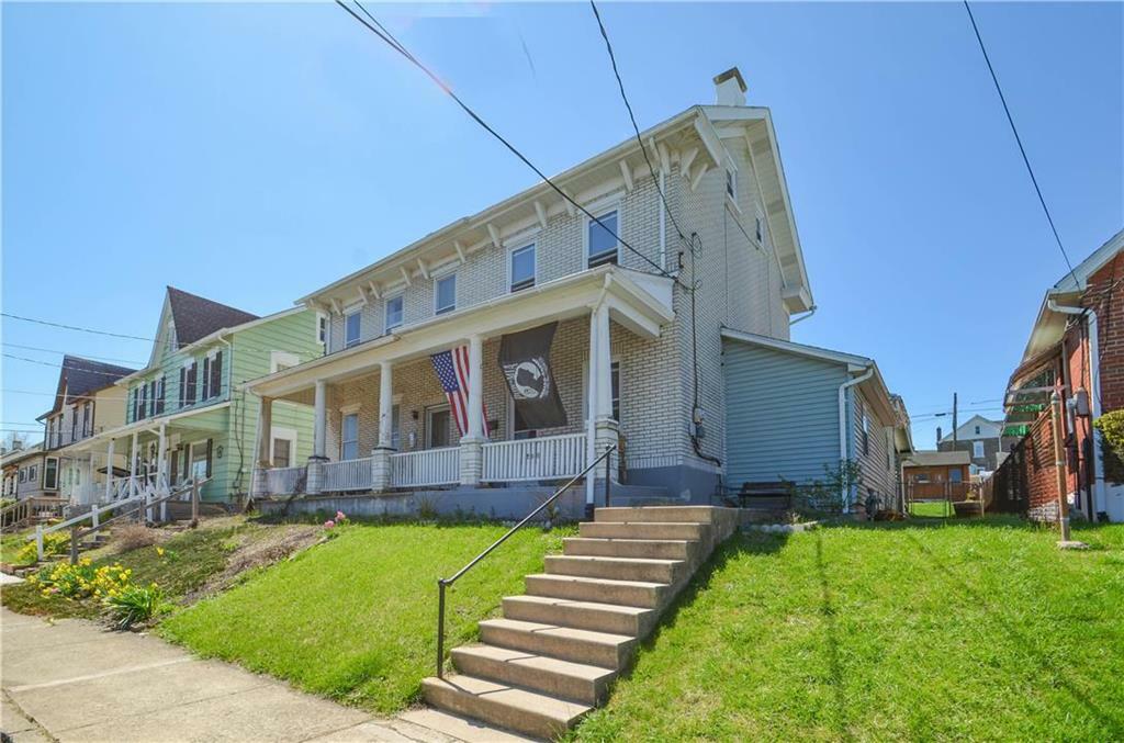 Property Photo:  208 South Front Street  PA 18037 