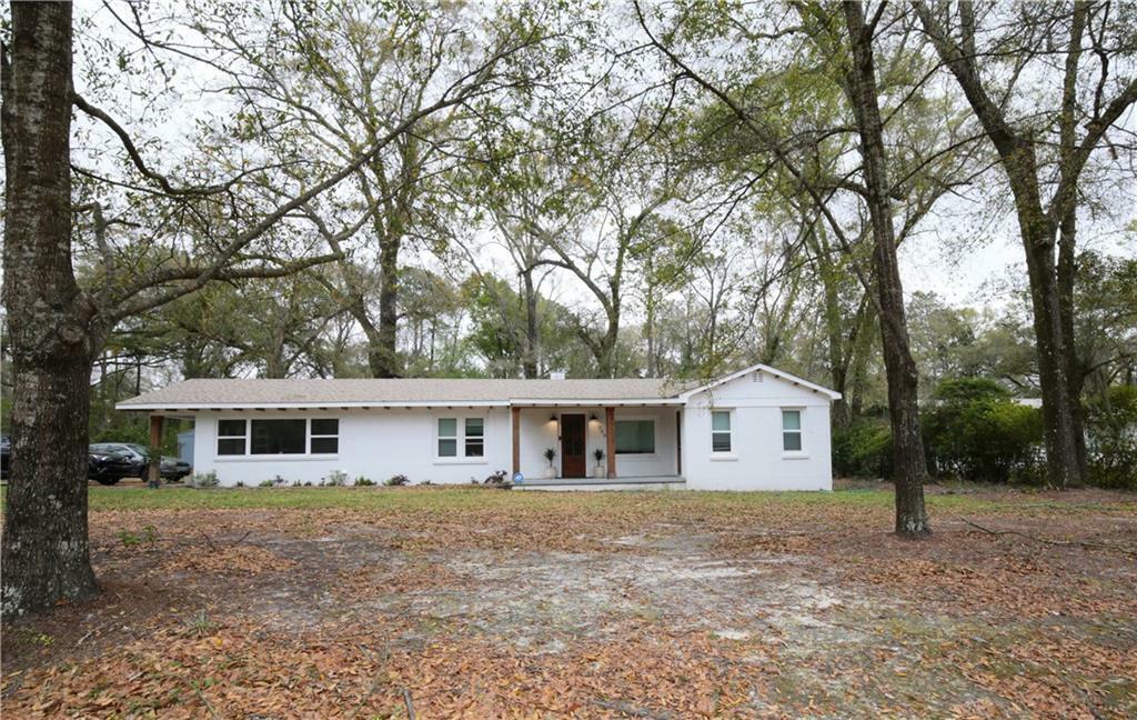 Property Photo: 360 Saraland Avenue AL 36571