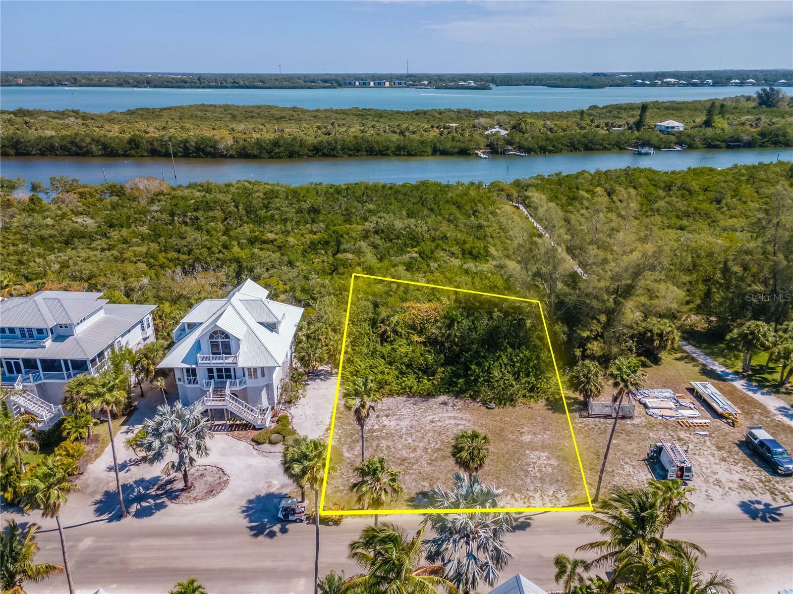 Property Photo: 7395 Palm Island Drive Lot 22 FL 33946
