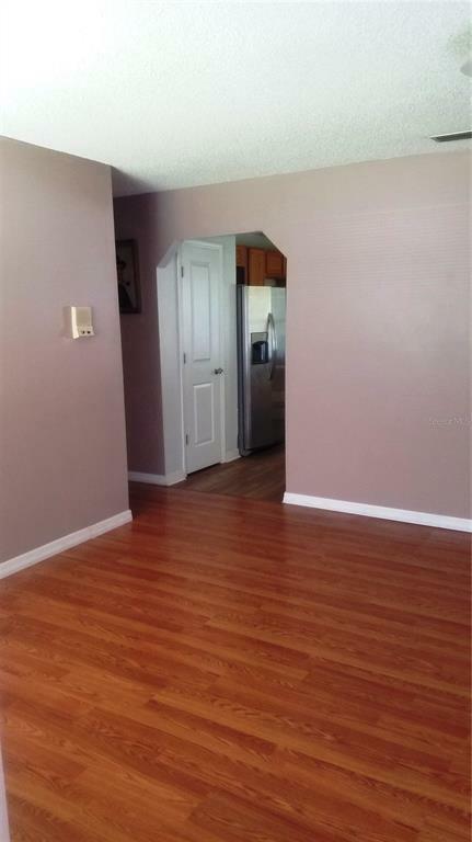 Property Photo: 449 E Oakwood Avenue FL 32763