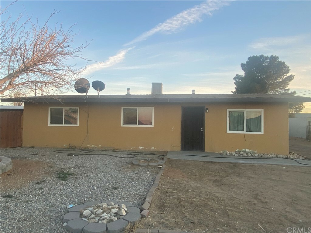 Property Photo: 11725 Lee Avenue CA 92301
