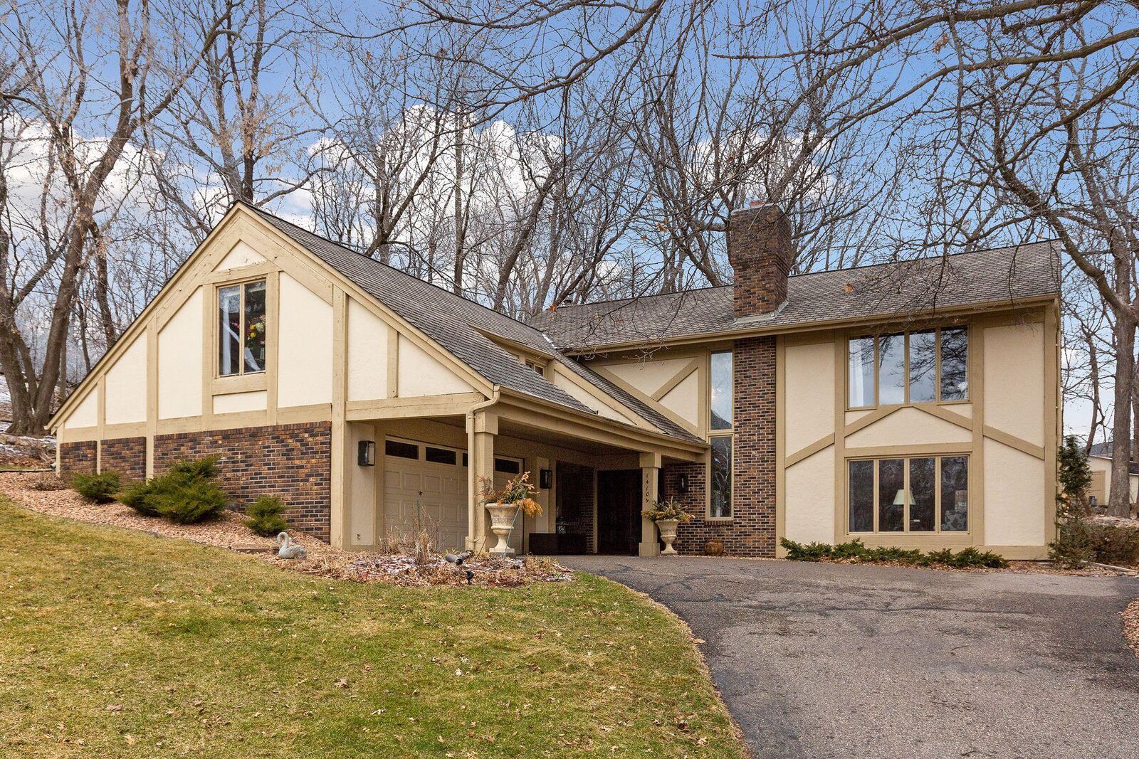 Property Photo:  14109 Garden View Court  MN 55124 