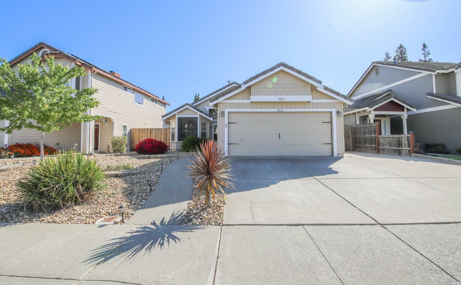 Property Photo:  312 Robin Circle  CA 95687 