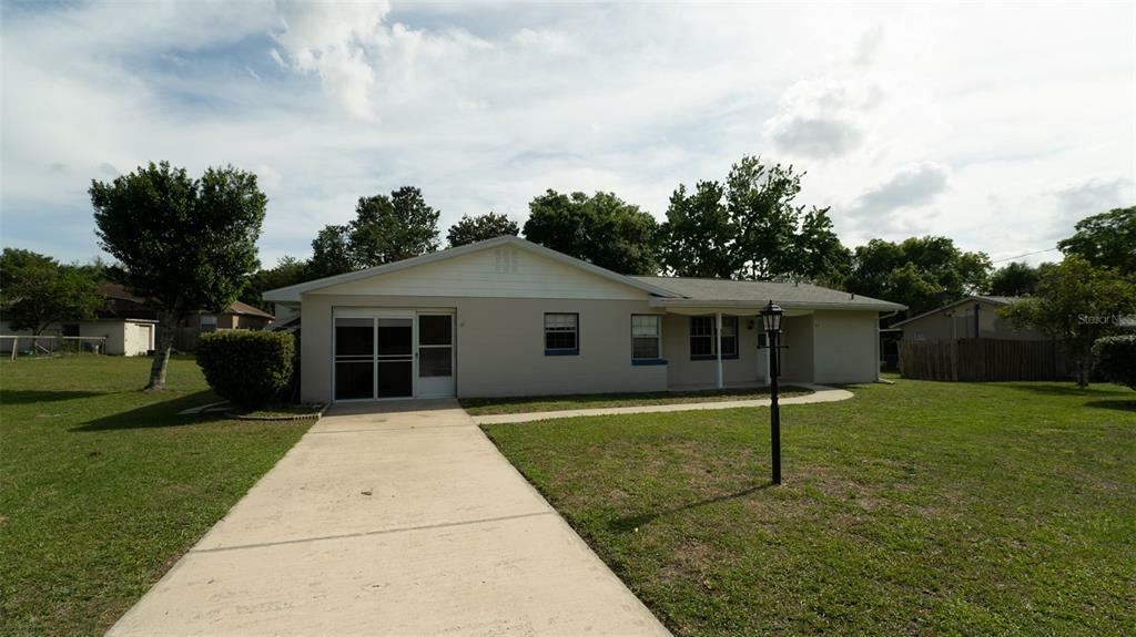Property Photo: 35 Sanford Avenue FL 32713