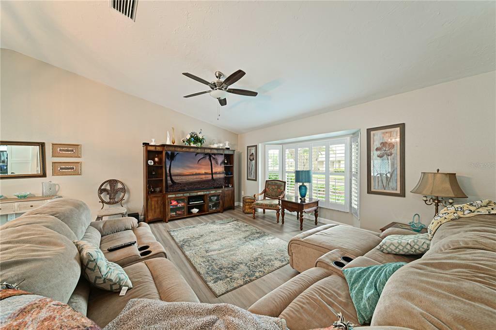 Property Photo: 3609 Garden Lakes Clenet FL 34203