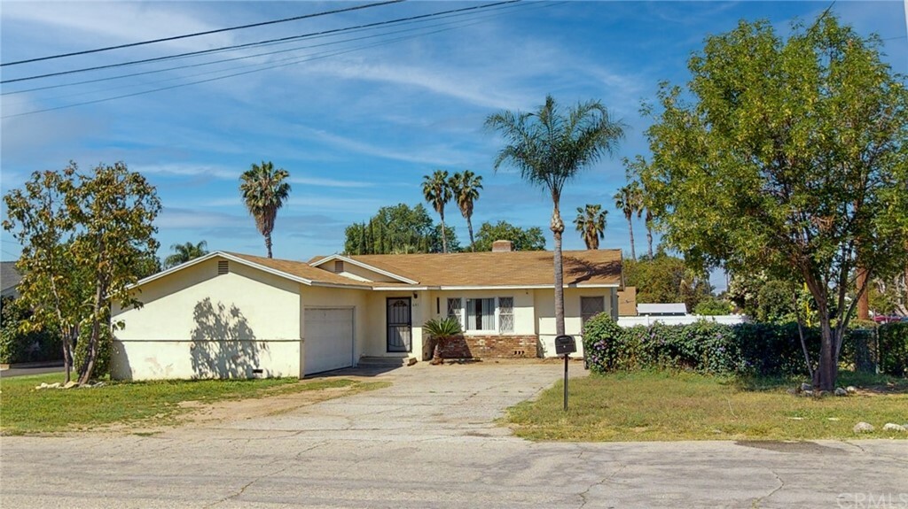 Property Photo:  641 Ramona Avenue  CA 91750 