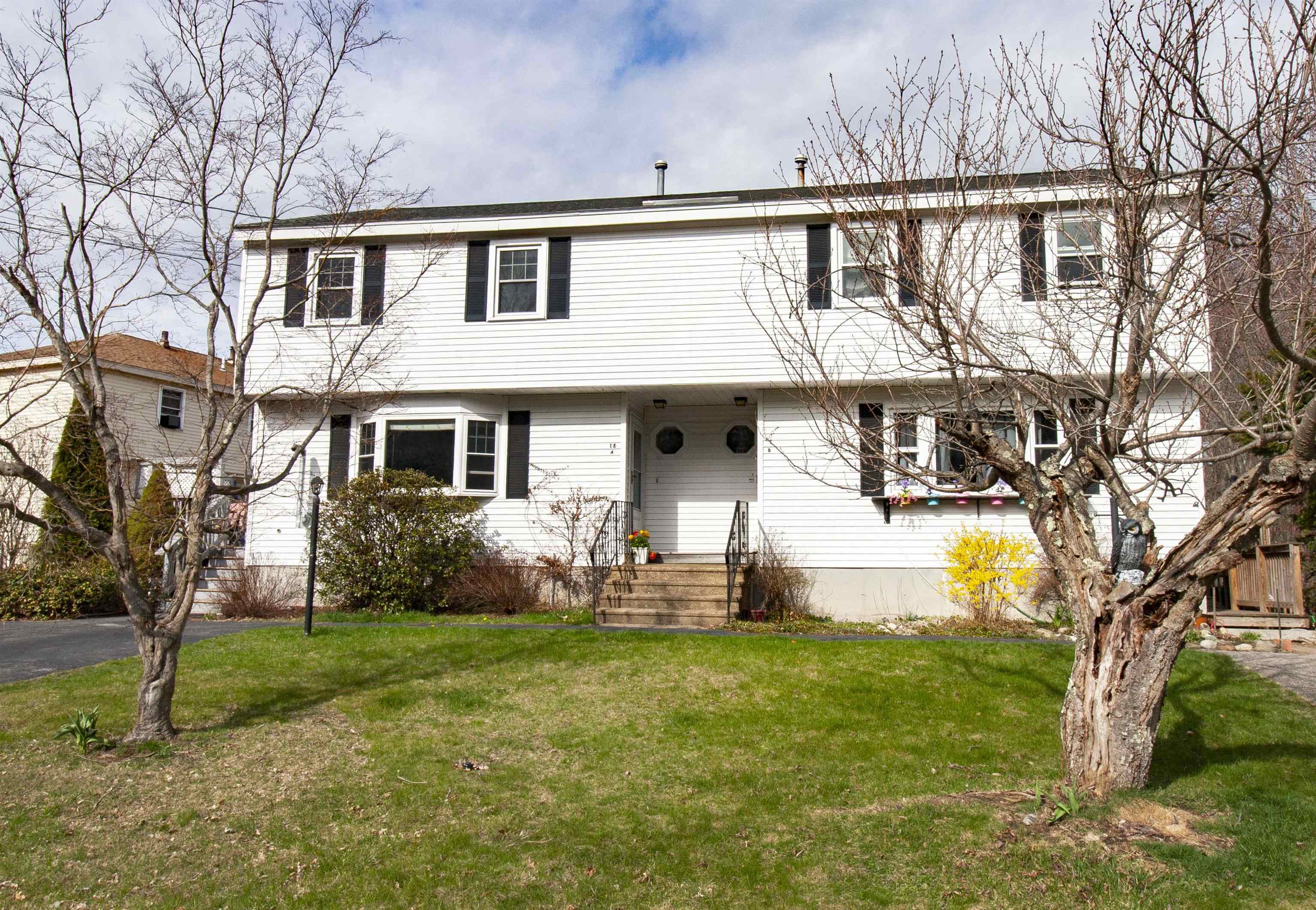 Property Photo:  18L Pelican Circle  NH 03038 