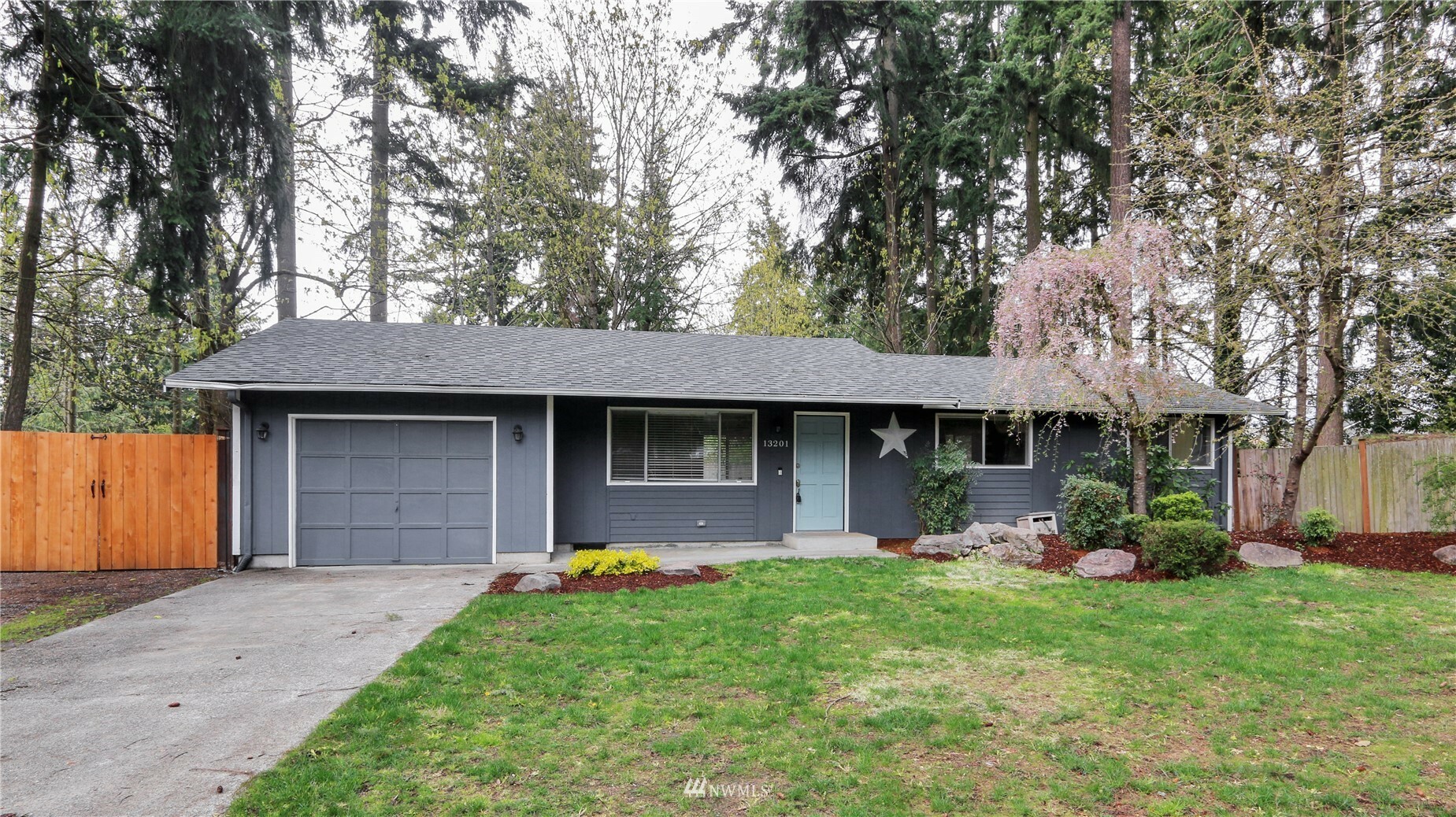 13201 112th Avenue Ct E  Puyallup WA 98374 photo