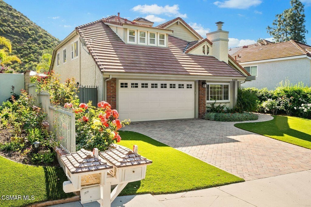 Property Photo:  5450 Forest Cove Lane  CA 91301 