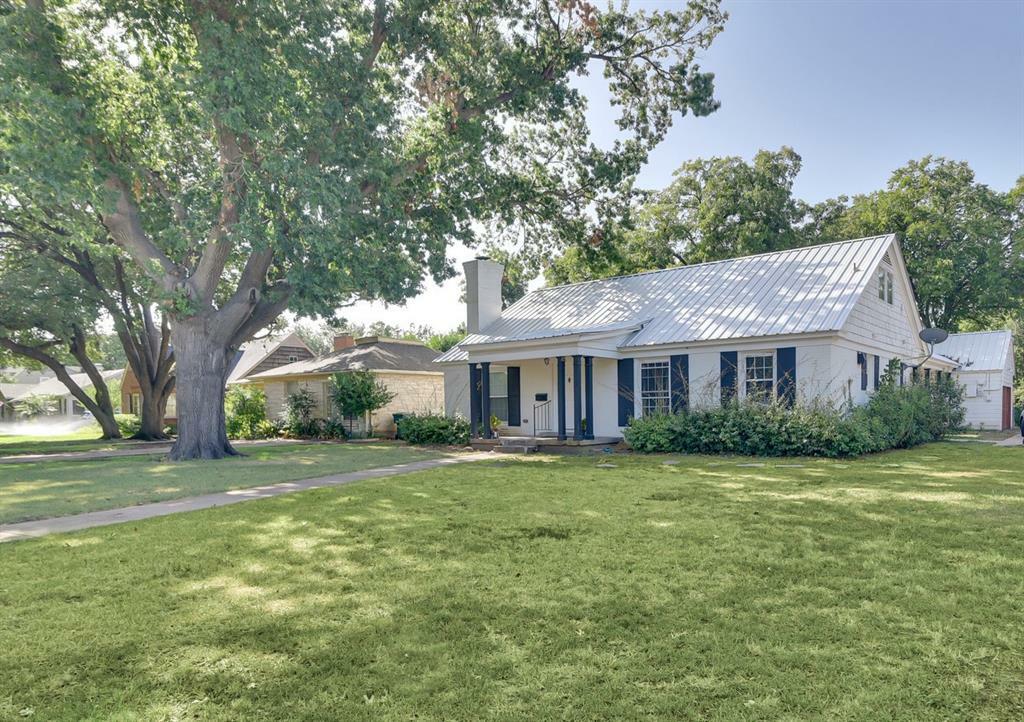 Property Photo:  3741 Hilltop Road  TX 76109 