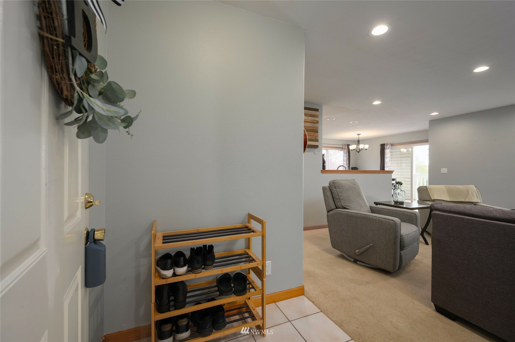 Property Photo: 601 W Horton Way 201 WA 98226