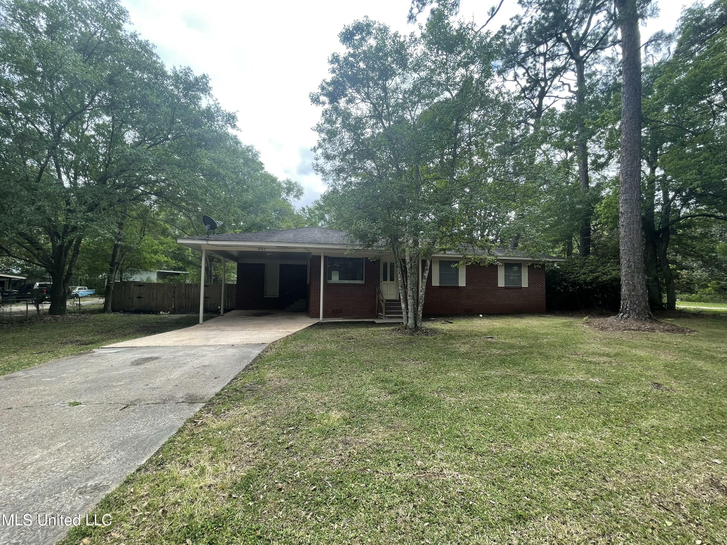 Property Photo:  3165 Highland Avenue  MS 39540 