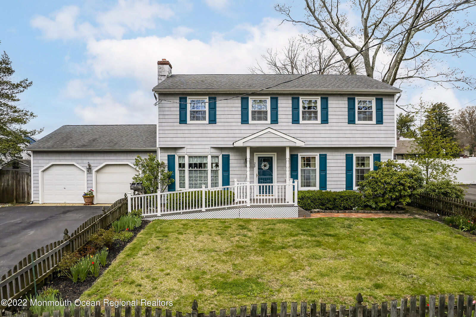 Property Photo:  28 Fieldcrest Lane  NJ 08724 
