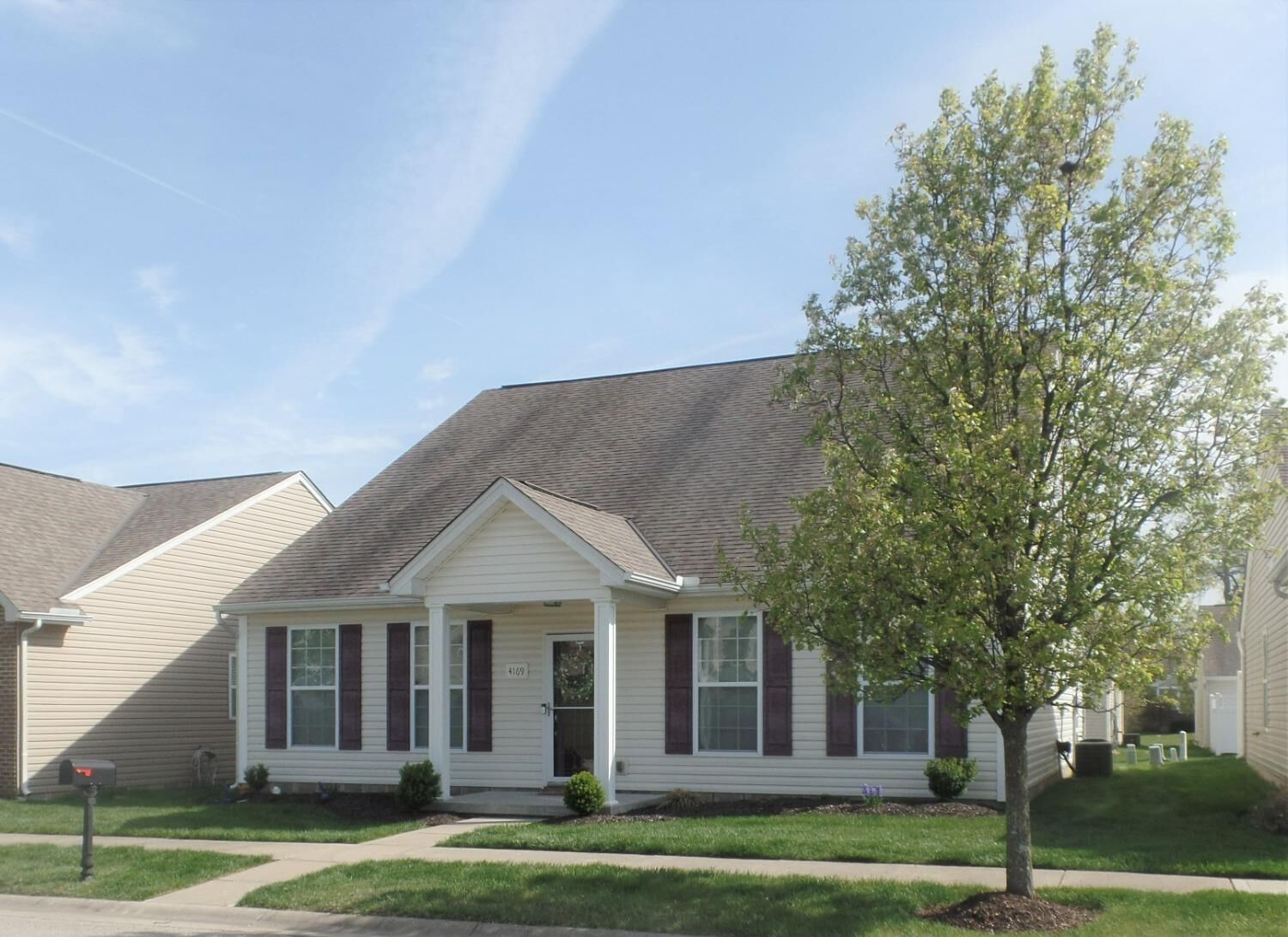 Property Photo: 4169 S Yorkshire Square OH 45245