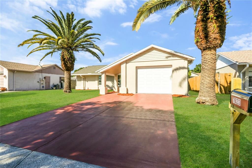 Property Photo:  7623 Limington Drive  FL 34668 