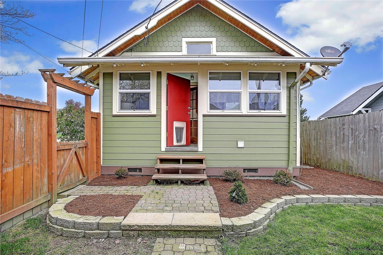 Property Photo: 2902 21st Street WA 98201