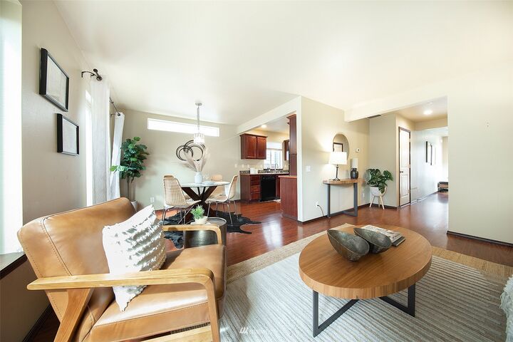 Property Photo:  1610 93rd Place SW  WA 98204 