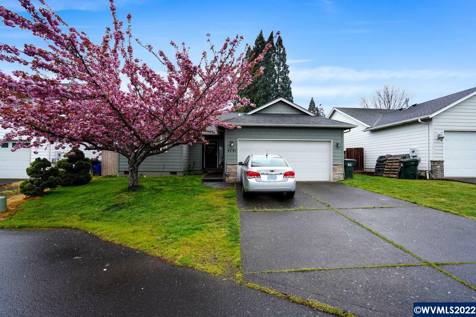 4791  Currant Ln NE  Salem OR 97305-2687 photo