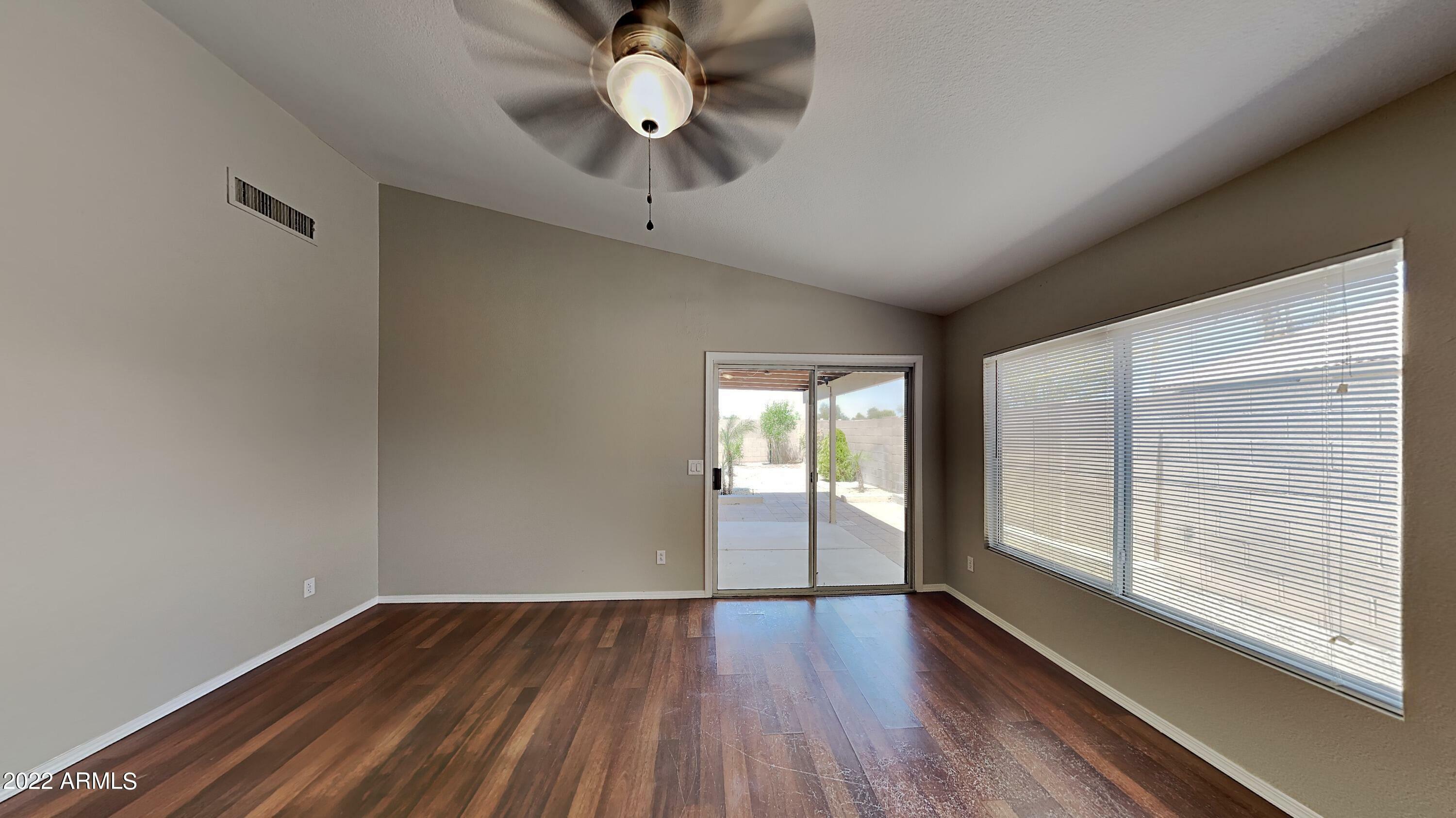 Property Photo:  1264 S Cholla Street  AZ 85233 