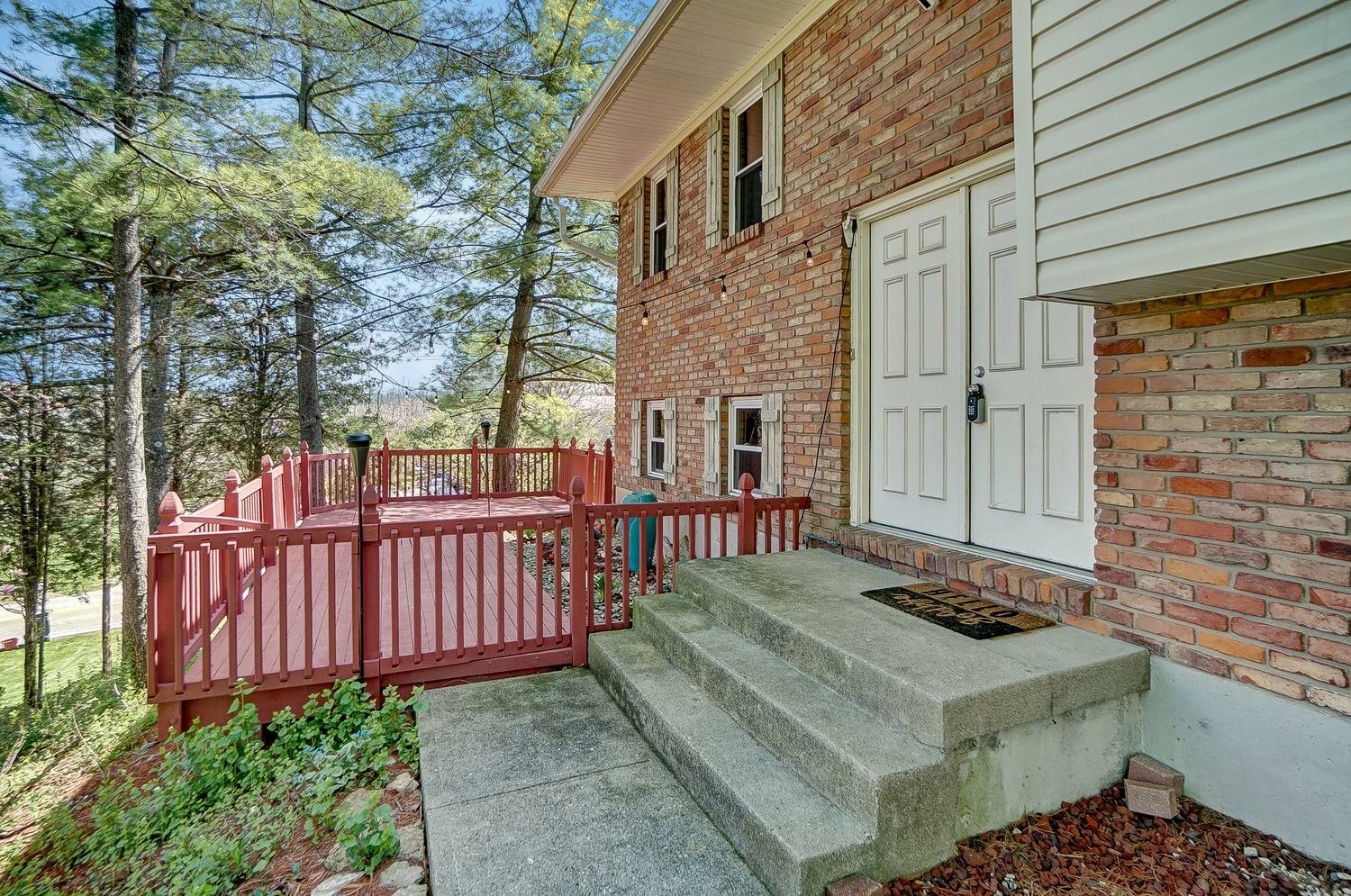 Property Photo: 2979 Kleeman Rd OH 45211