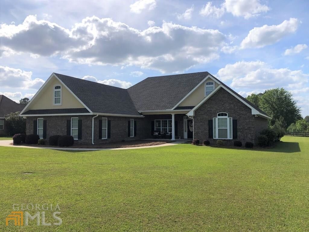 Property Photo:  100 Hedge Way  GA 31021 