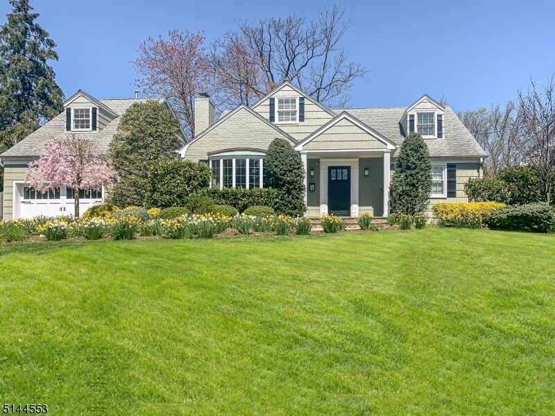 Property Photo:  60 Fairhill Dr  NJ 07090 