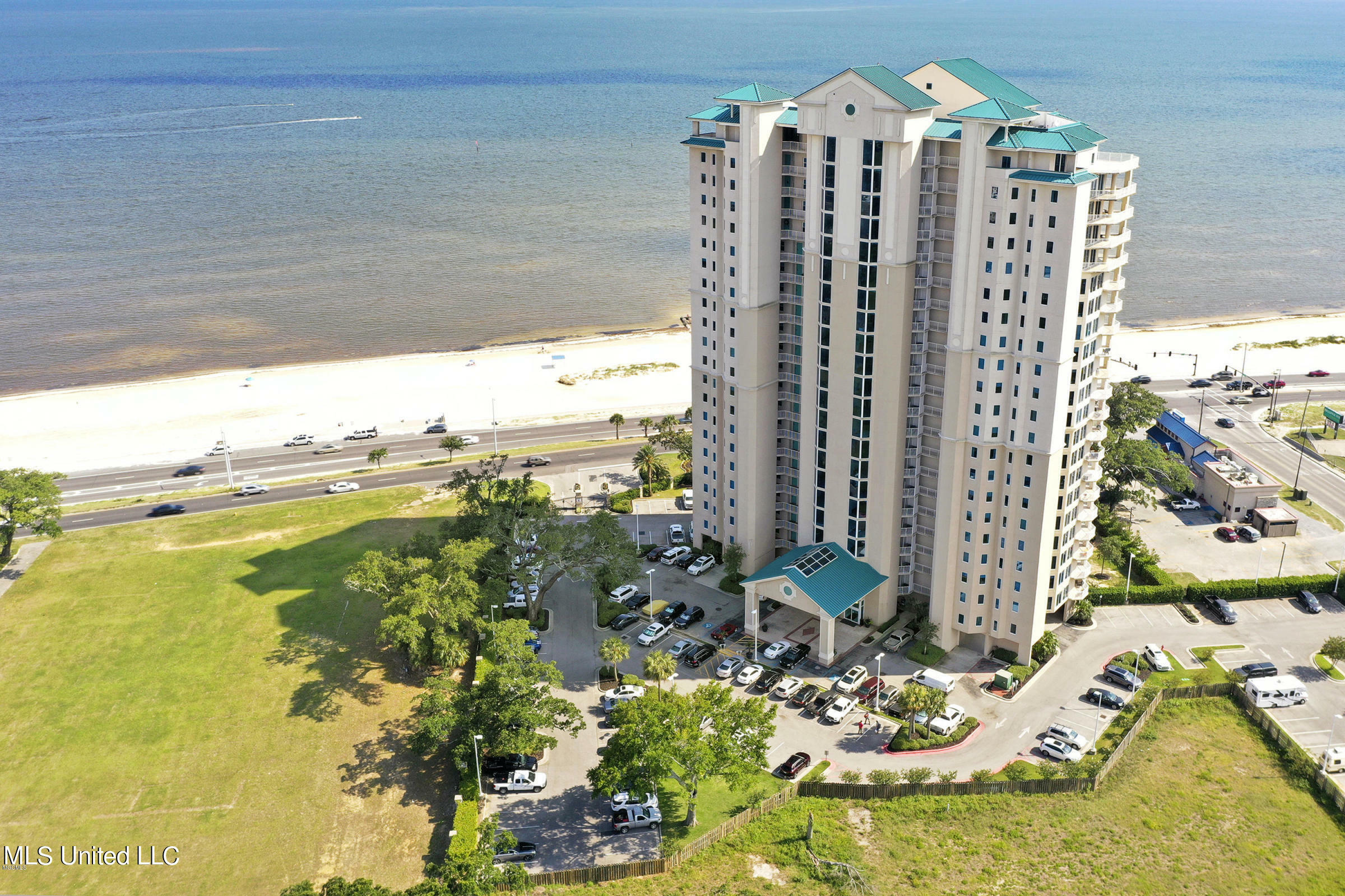 Property Photo:  2668 Beach Boulevard  MS 39531 