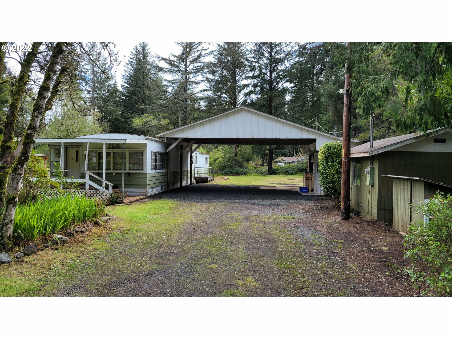 Property Photo:  4914 Mitchell Loop Rd  OR 97439 