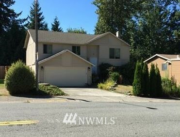 Property Photo:  15401 SE 179th Street  WA 98058 