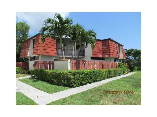 Property Photo:  3838 Victoria Drive  FL 33406 