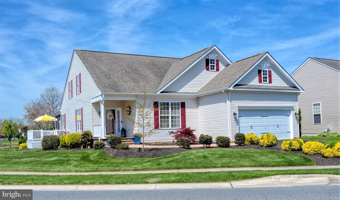 Property Photo: 1 Wanoma Circle DE 19971