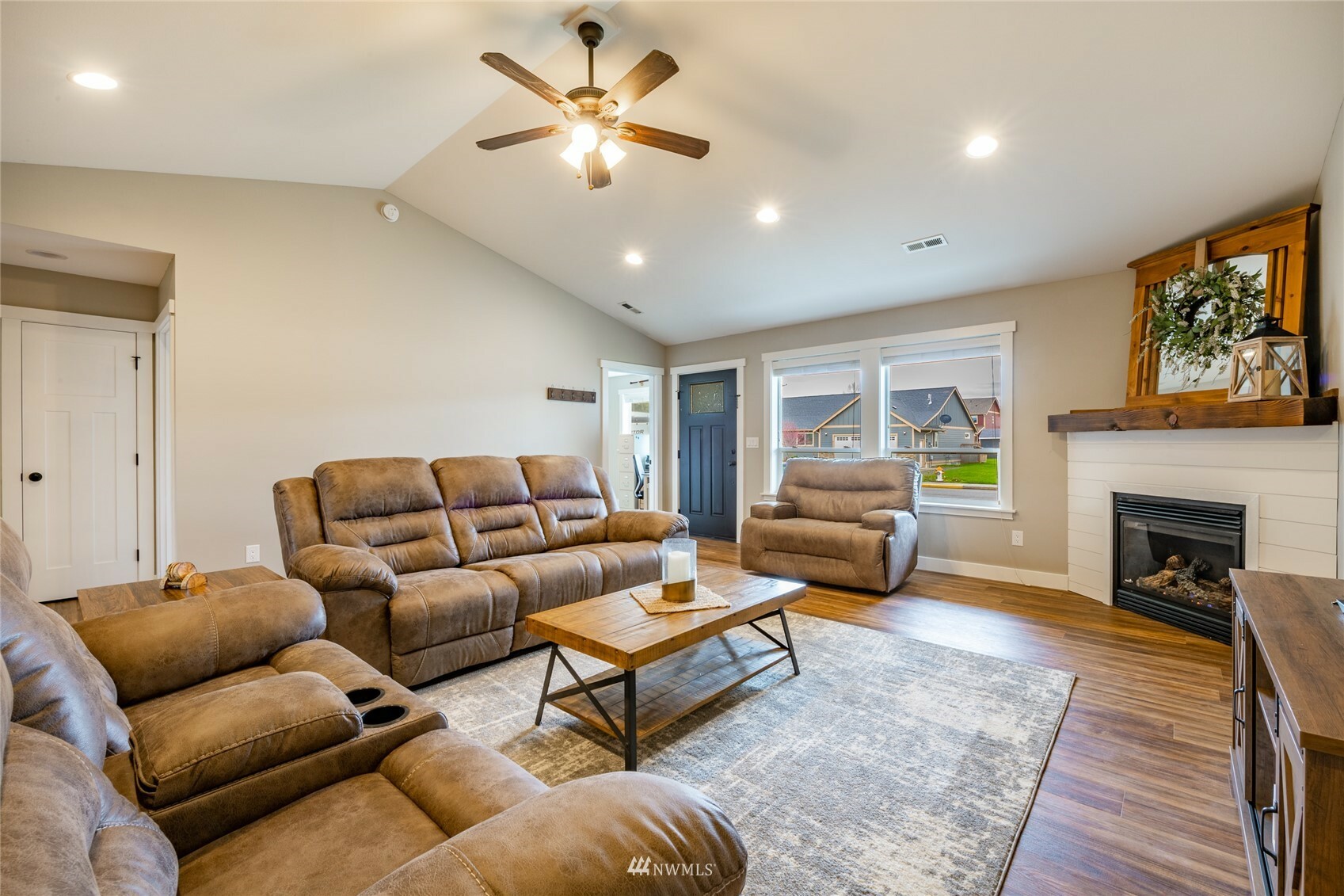 Property Photo: 409 Amareen Court WA 98276