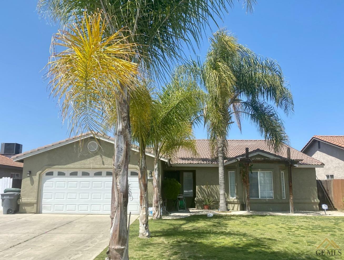 Property Photo:  411 Avenida Castro  CA 93215 