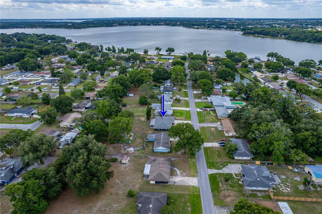 Property Photo:  5817 Lake Breeze Avenue  FL 33809 