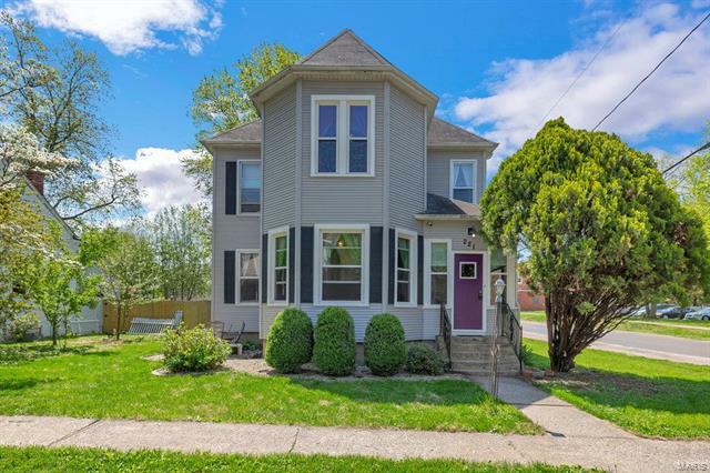 Property Photo:  221 West Washington Street  IL 62269 