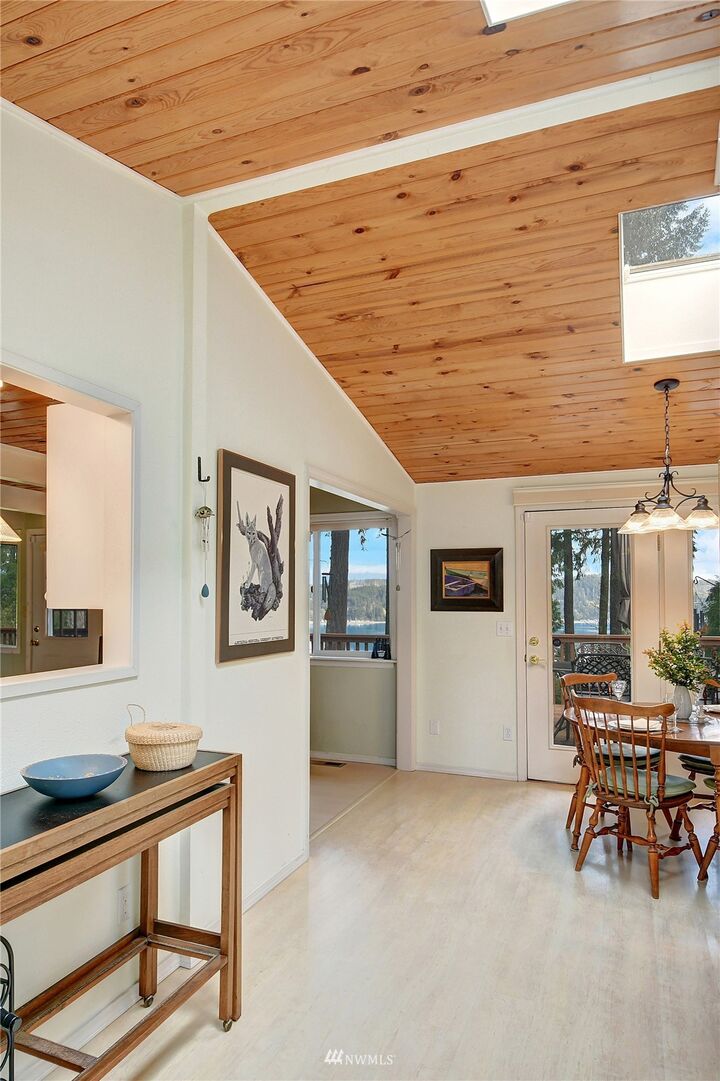 Property Photo:  861 E Creekside Drive  WA 98528 