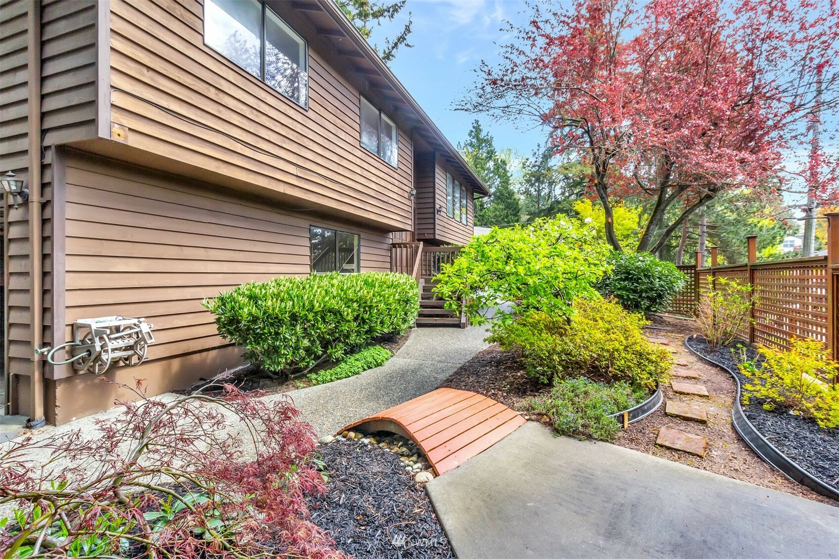 Property Photo: 10506 17th Avenue NE WA 98125