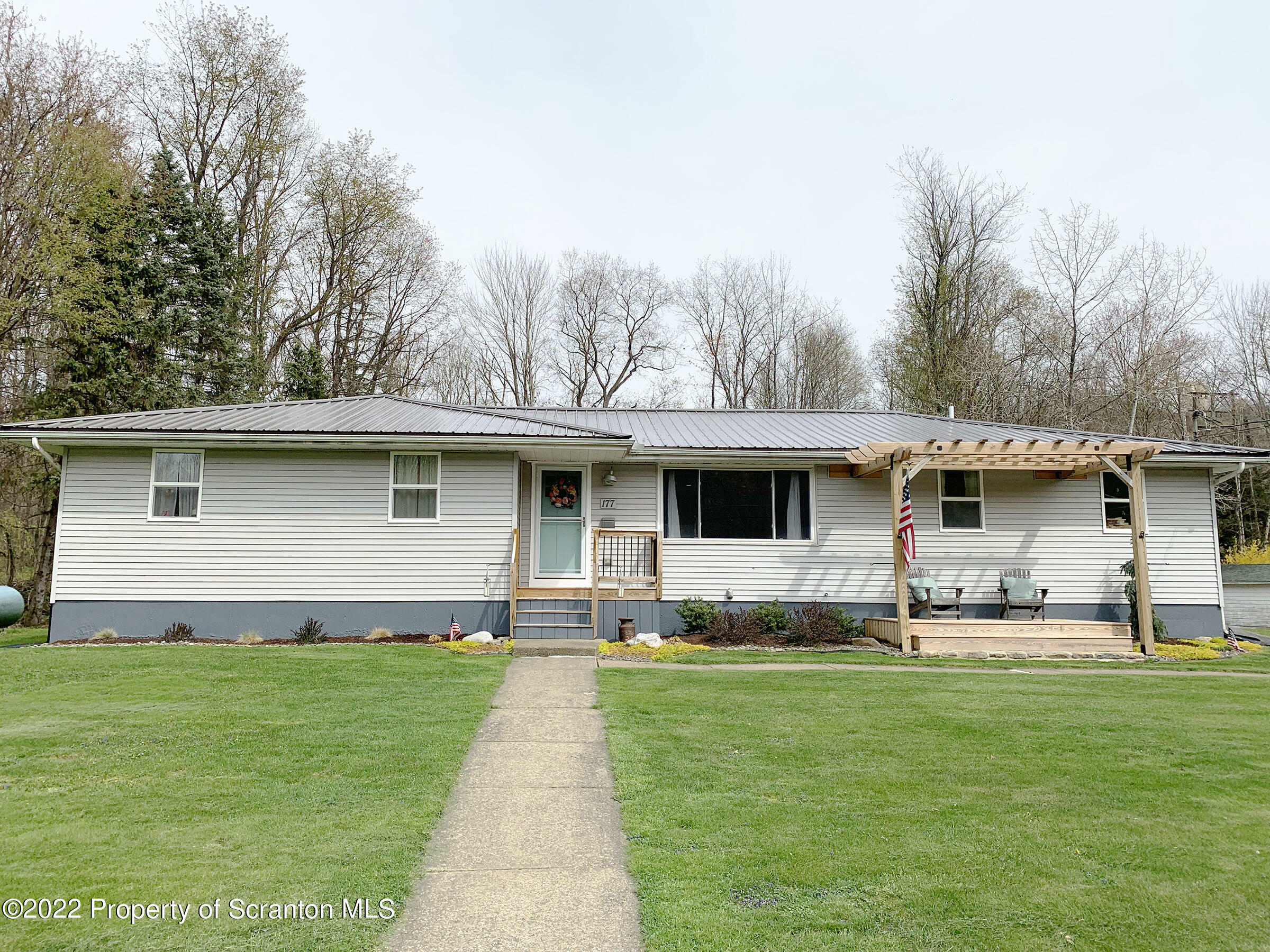 Property Photo:  177 Laurel Street  PA 18403 