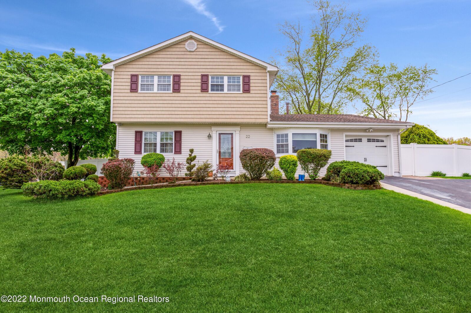 Property Photo:  22 Dundall Place  NJ 07730 