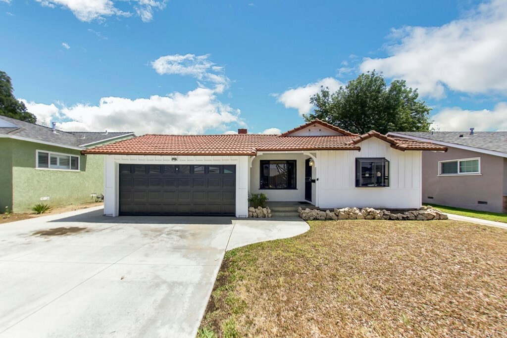 Property Photo: 12212 Sunnybrook Lane CA 90604