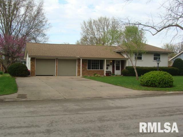 547 E Vine  Farmington IL 61531 photo